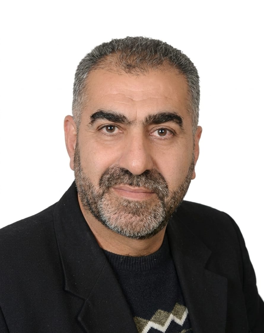 حين يصبح المواطن ساعي بريد بين مؤسسات الدولة