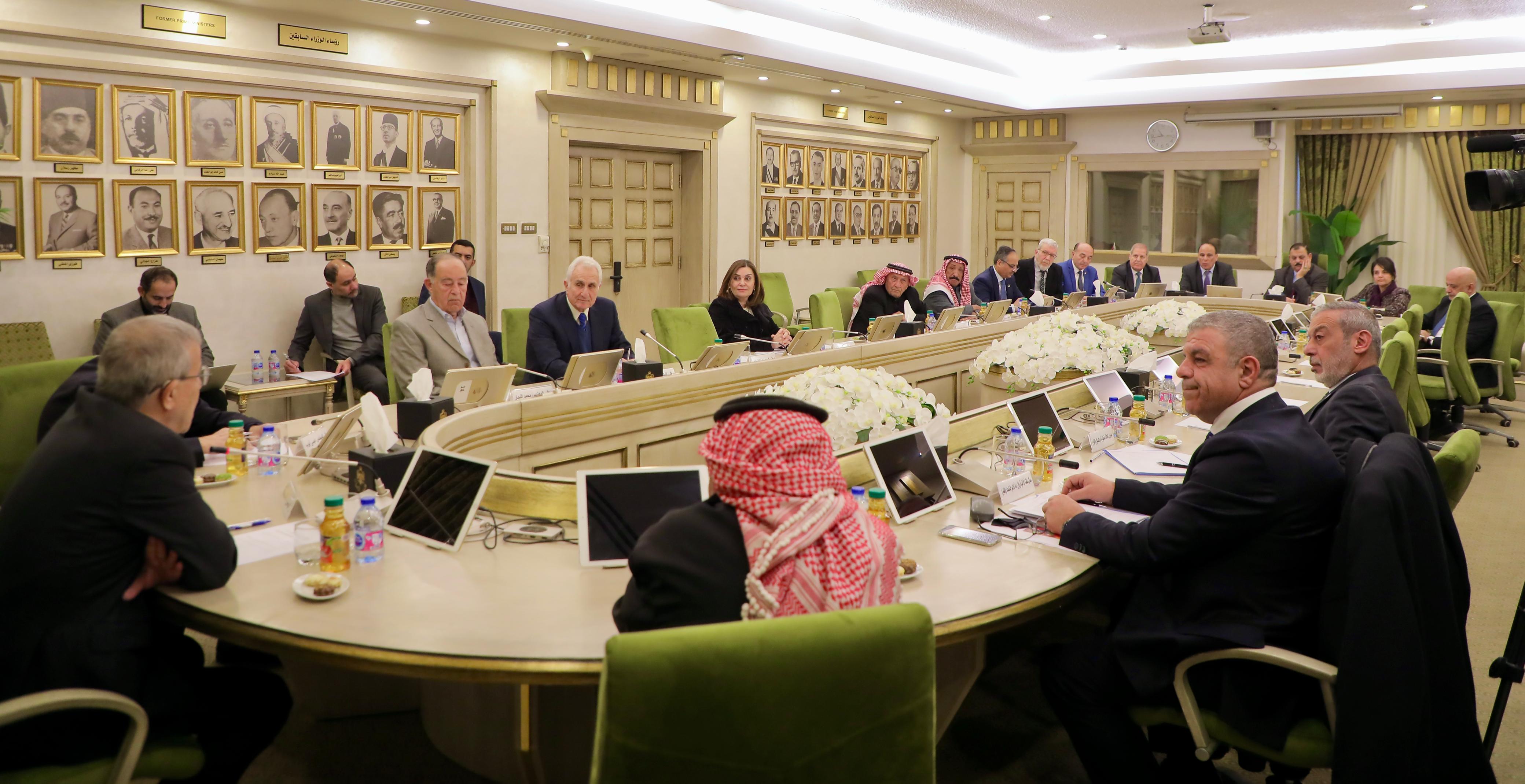 زراعة الأعيان تبحث مساهمة الفاو في قطاعي الزراعة والمياه