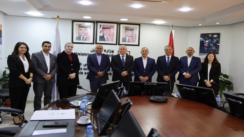 وزارة العمل توقع اتفاقيتين لدعم تشغيل 171 أردنيا في الزراعة والصناعات الغذائية