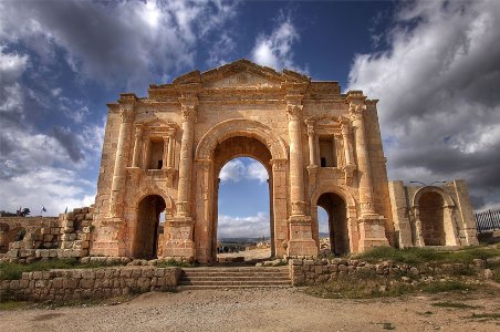 150 نزلاً سياحيًا تعزز بقاء الزوار في جرش