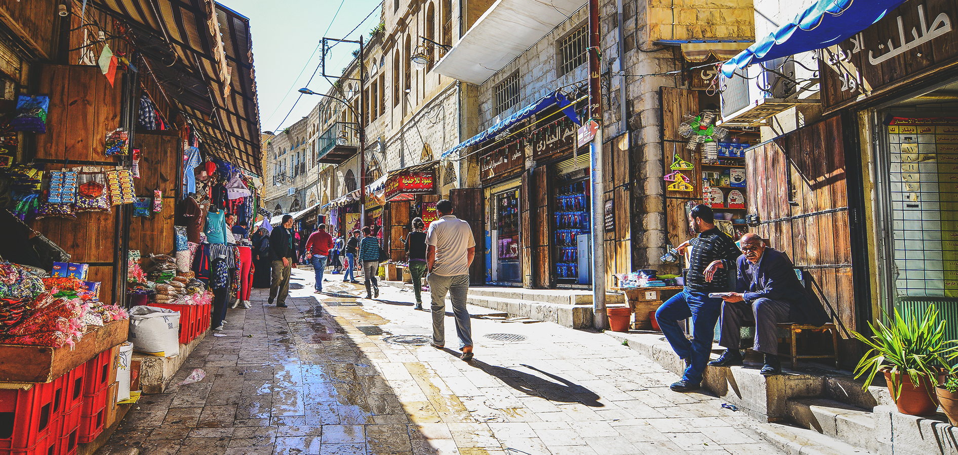 محافظ البلقاء يوعز بإزالة البسطات العشوائية من شارع الحمّام بالسلط