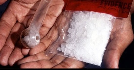 إحباط تصنيع "الكريستال" المخدر .. صور
