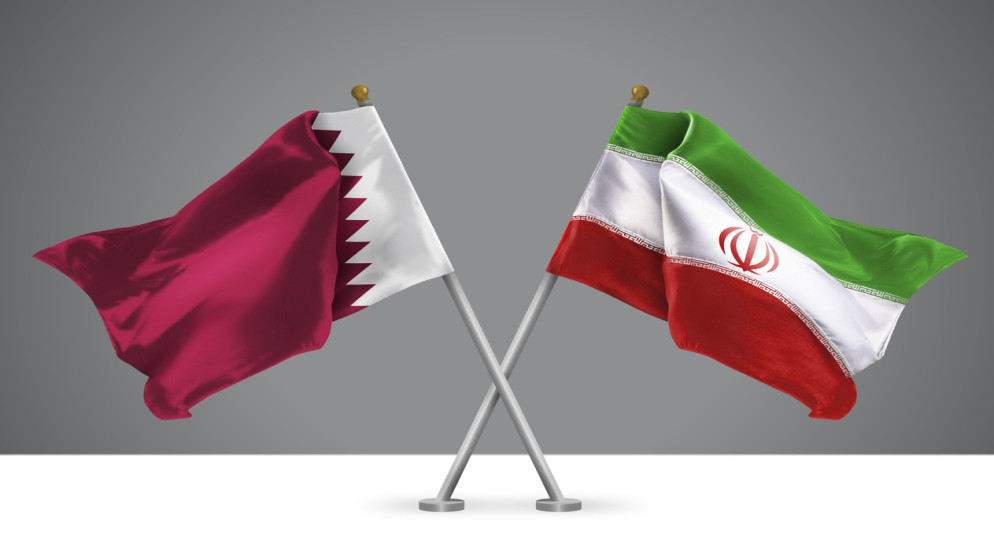 مفاوضون قطريون في إيران لإجراء محادثات لتهدئة التوتر مع واشنطن