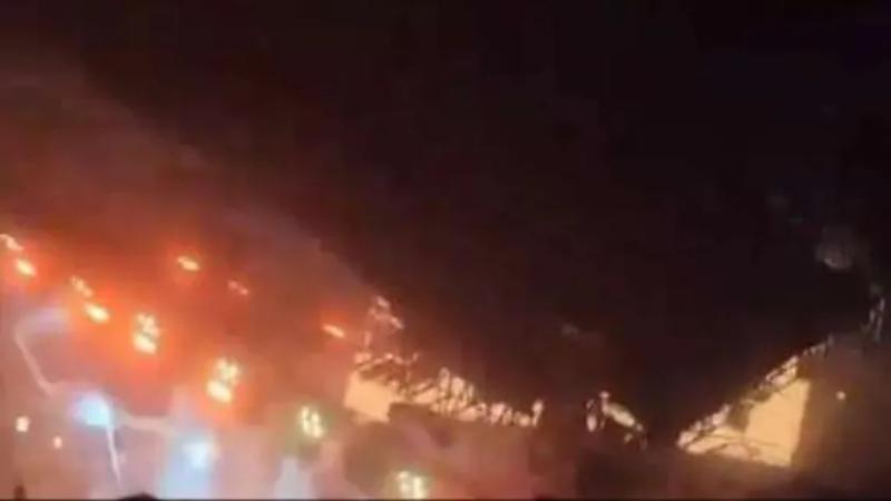 انهيار مروع لمسرح في المكسيك ..  فيديو 