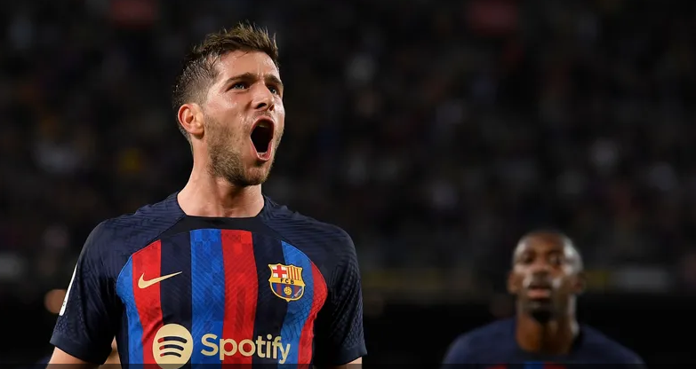 سيرجي روبرتو ..  عقد جديد مع برشلونة وشرط جزائي ضخم
