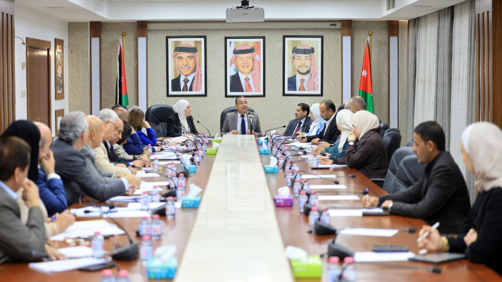 الإدارية النيابية تستمع لمقترحات الأحزاب بشأن مشروع قانون الإدارة المحلية