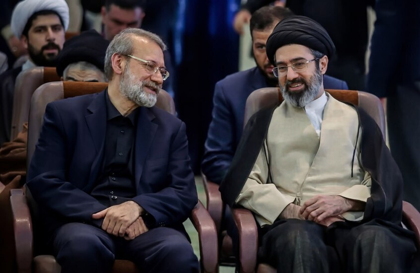 خامنئي معزيا بلاريجاني: لكل دم ثمن يجب على القتلة المجرمين دفعها قريبا