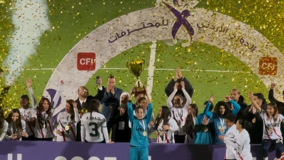 الاتحاد يتوج بلقب دوري المحترفات للمرة الثالثة 