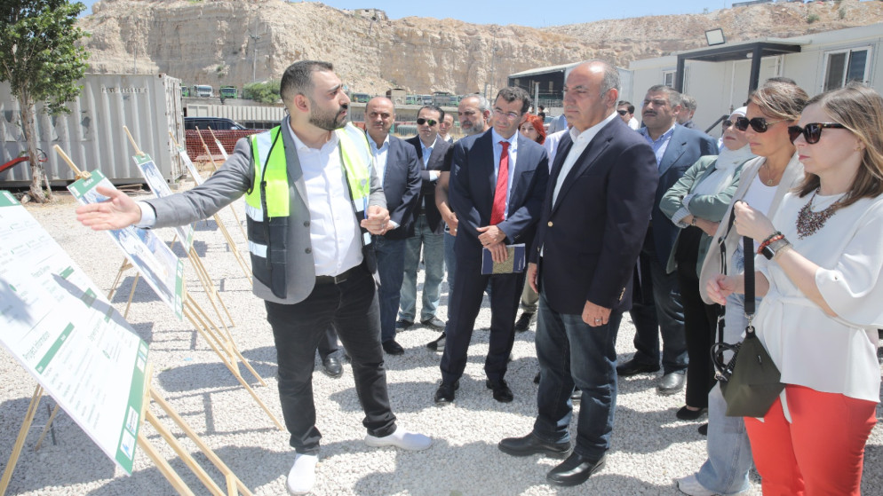 أمانة عمان: البدء بتركيب المحرك الرابع لمشروع الغاز الحيوي بمكب الغباوي 