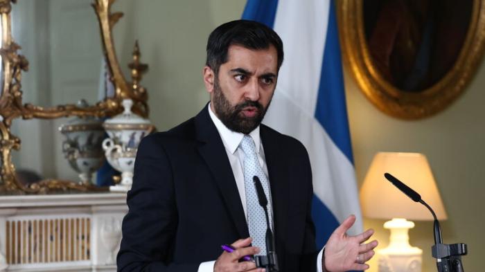 استقالة رئيس وزراء اسكتلندا أول زعيم مسلم في البلاد