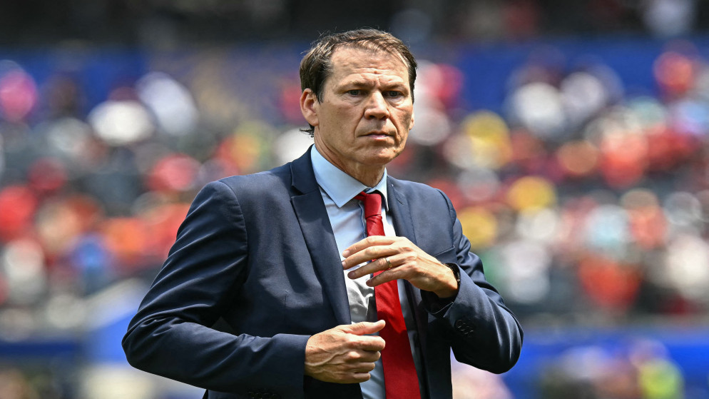 مدرب المنتخب البلجيكي يغادر منصبه