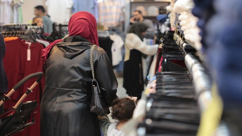 تجارة عمان: أسعار الملابس لم تتأثر ومستقرة رغم التوترات الإقليمية