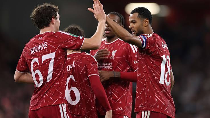 الريدز يحسم قمة أنفيلد ..  ليفربول يهزم توتنهام 3-1