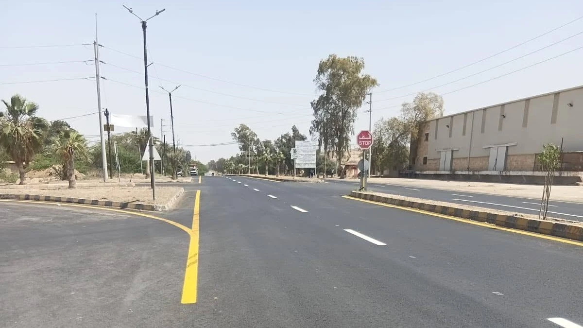 إنجاز صيانة أجزاء بطريق دير علا ومثلث المصري