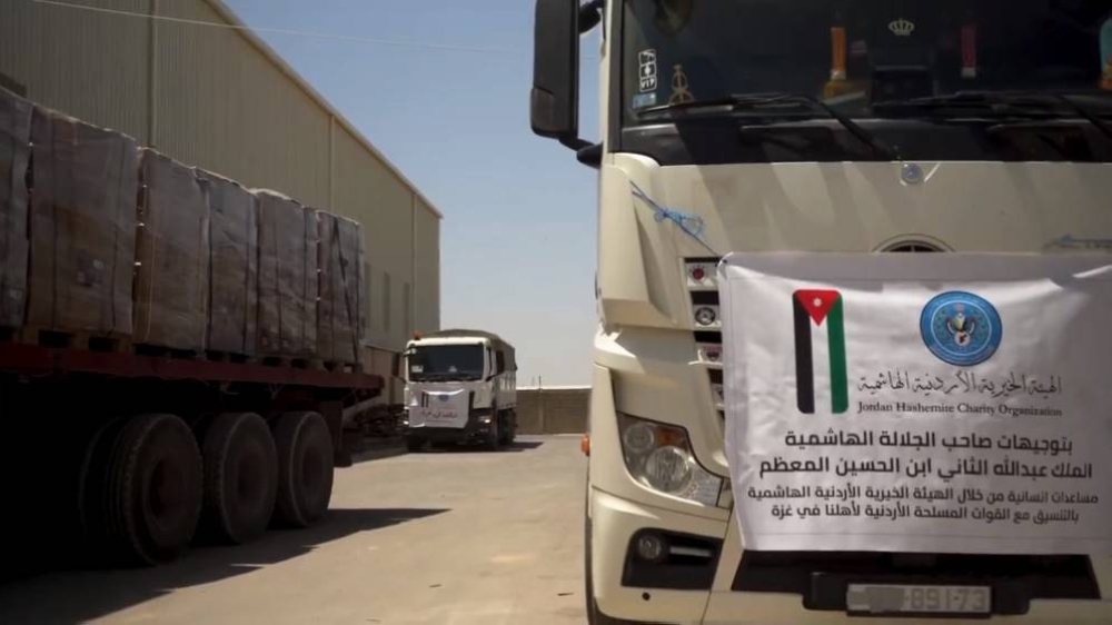 عبور 120 شاحنة أردنية إلى غزة خلال أسبوع