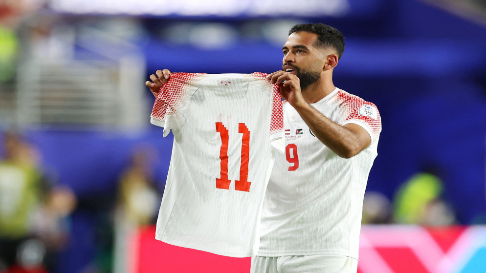 ماذا قالت نيويورك تايمز عن أداء النشامى ورفع قميص النعيمات 