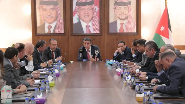 الميثاق النيابية تناقش آليات تعزيز العمل تحت القبة
