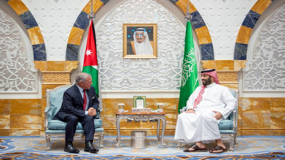 الملك وولي العهد السعودي يدينان الهجمات الإيرانية