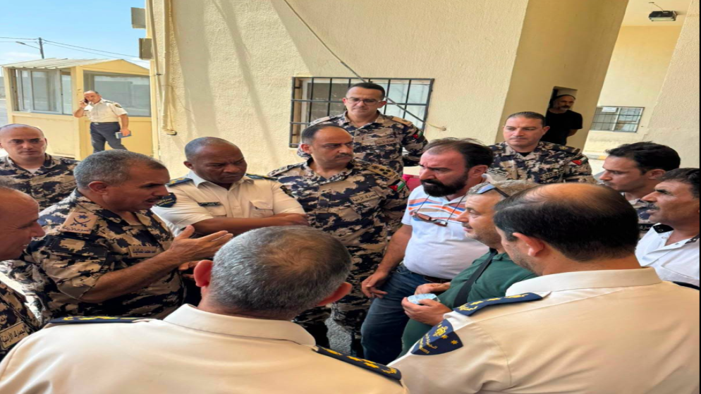 العكاليك يوجه بتقليل زمن المعاينة والتفتيش في جمرك جابر
