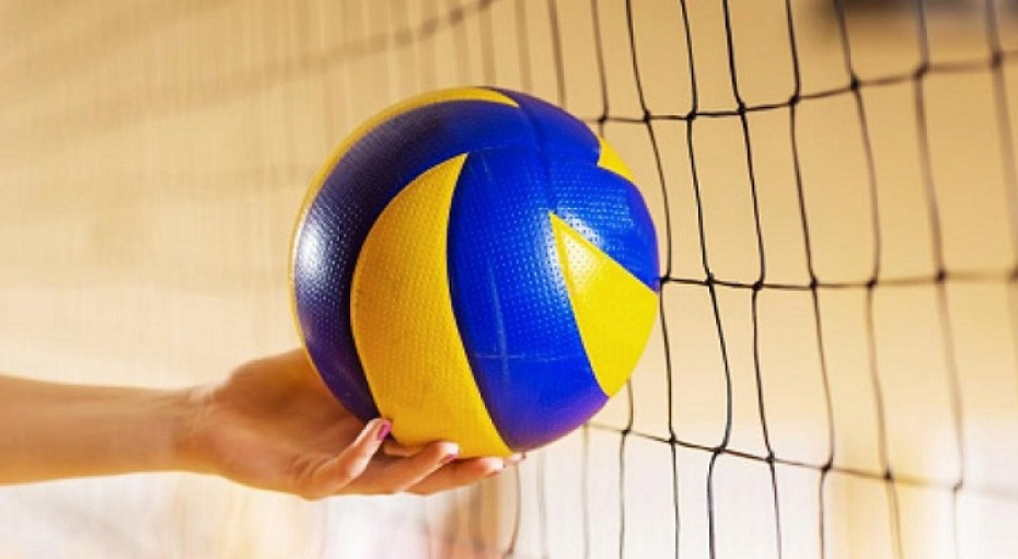 قمة دوري كرة الطائرة تجمع شباب الحسين وعيرا 