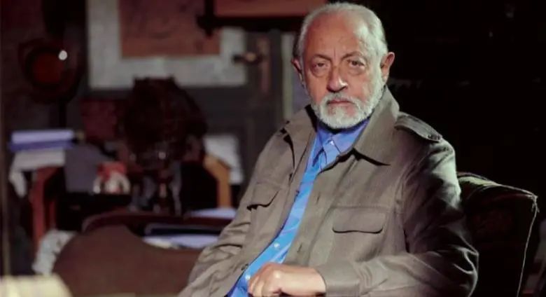 الحالة الصحية لـ عبد العزيز مخيون بعد خضوعه لجراحة في المخ