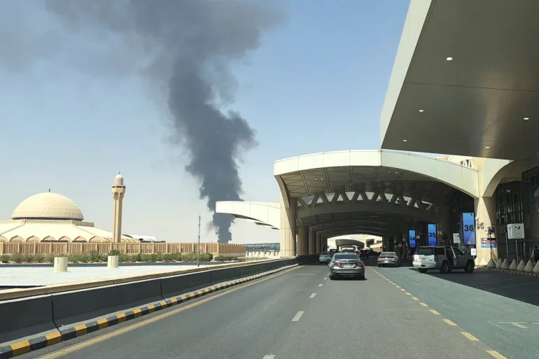 السعودية: حريق بخزان وقود قرب مطار الرياض