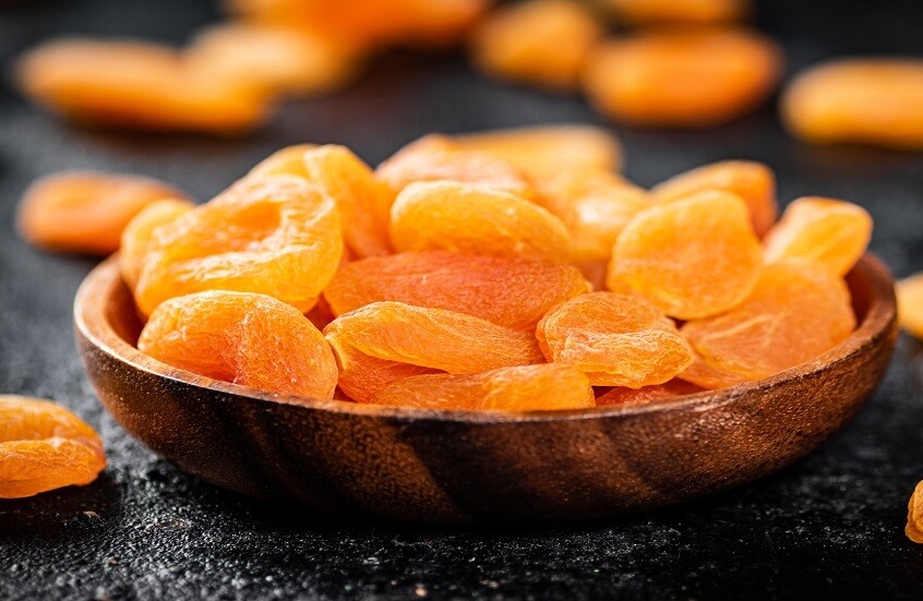 المشمش المجفف ..  كنز صحي للقلب والعظام مع تحذيرات مهمة