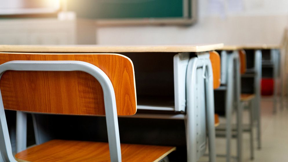 الاشتباه بتسمم 48 طالبًا في المدرسة النموذجية بجامعة اليرموك 