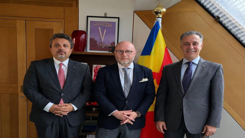 وزير الصناعة يبحث في لندن دعم المباحثات الجارية لتبسيط قواعد المنشأ