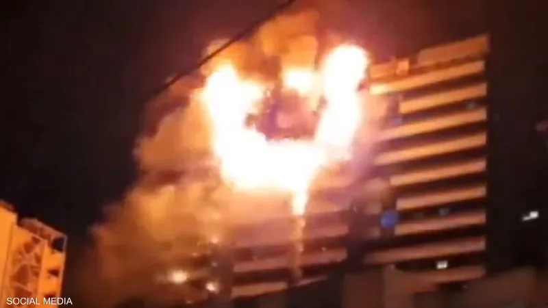 إيران تُخلي مستشفى غاندي بطهران بعد استهدافه بصاروخ