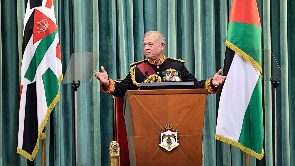 الملك يستمع إلى ردّي مجلسي الأعيان والنواب على خطاب العرش