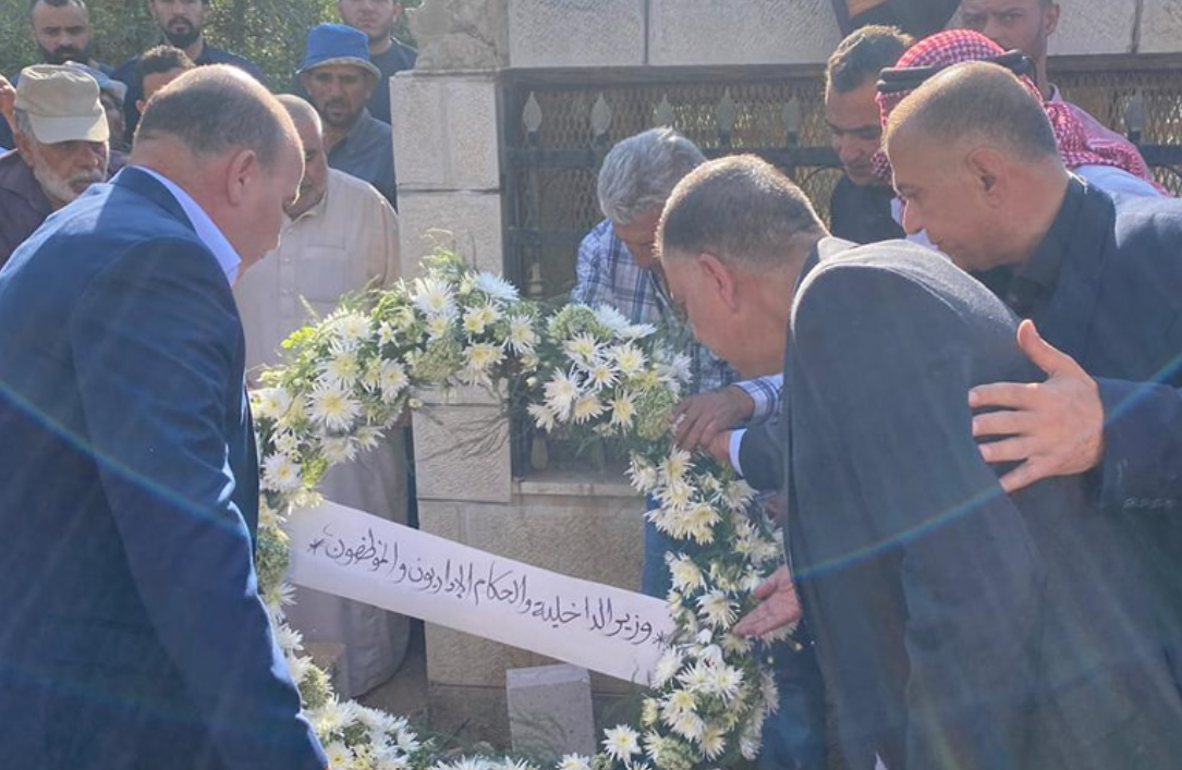 الفرايه يشارك في جنازة المحافظ غسان الكايد 
