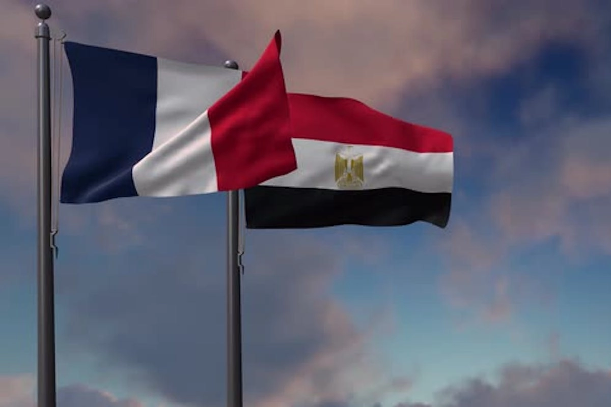 خلال لقاء ماكرون ..  السيسي يدعو لتعزيز التعاون التجاري والصناعي