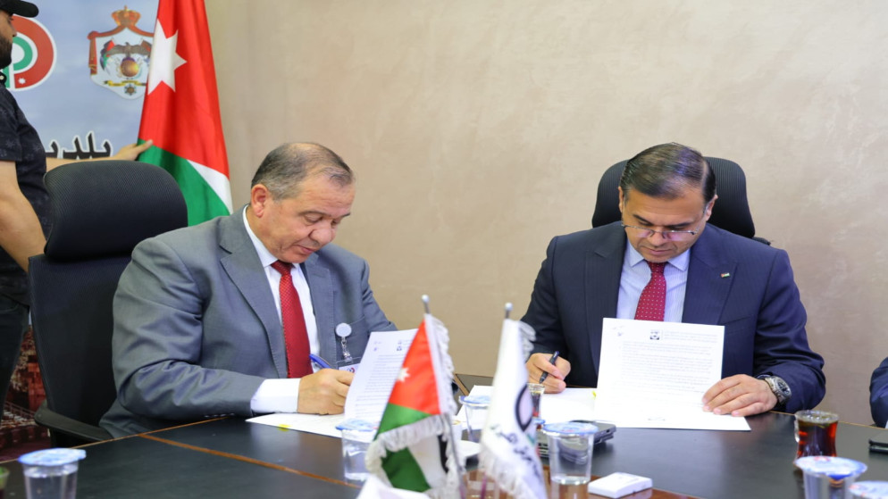 توقيع اتفاقية تعاون بين مهرجان جرش وبلدية جرش الكبرى
