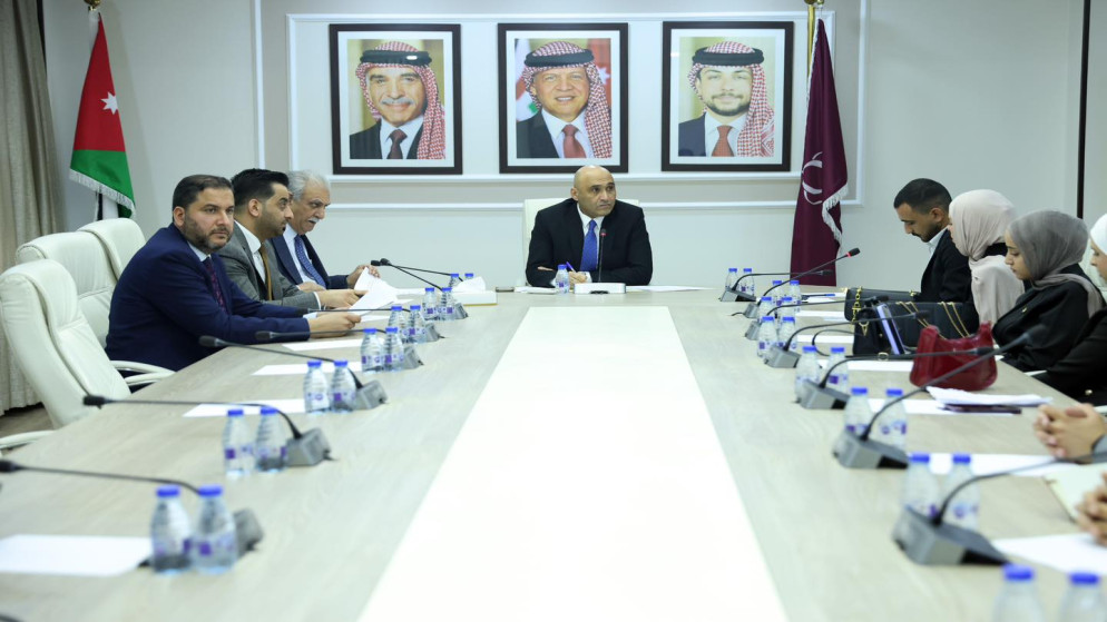 الصحة النيابية تلتقي طلبة من التخصصات الصحية