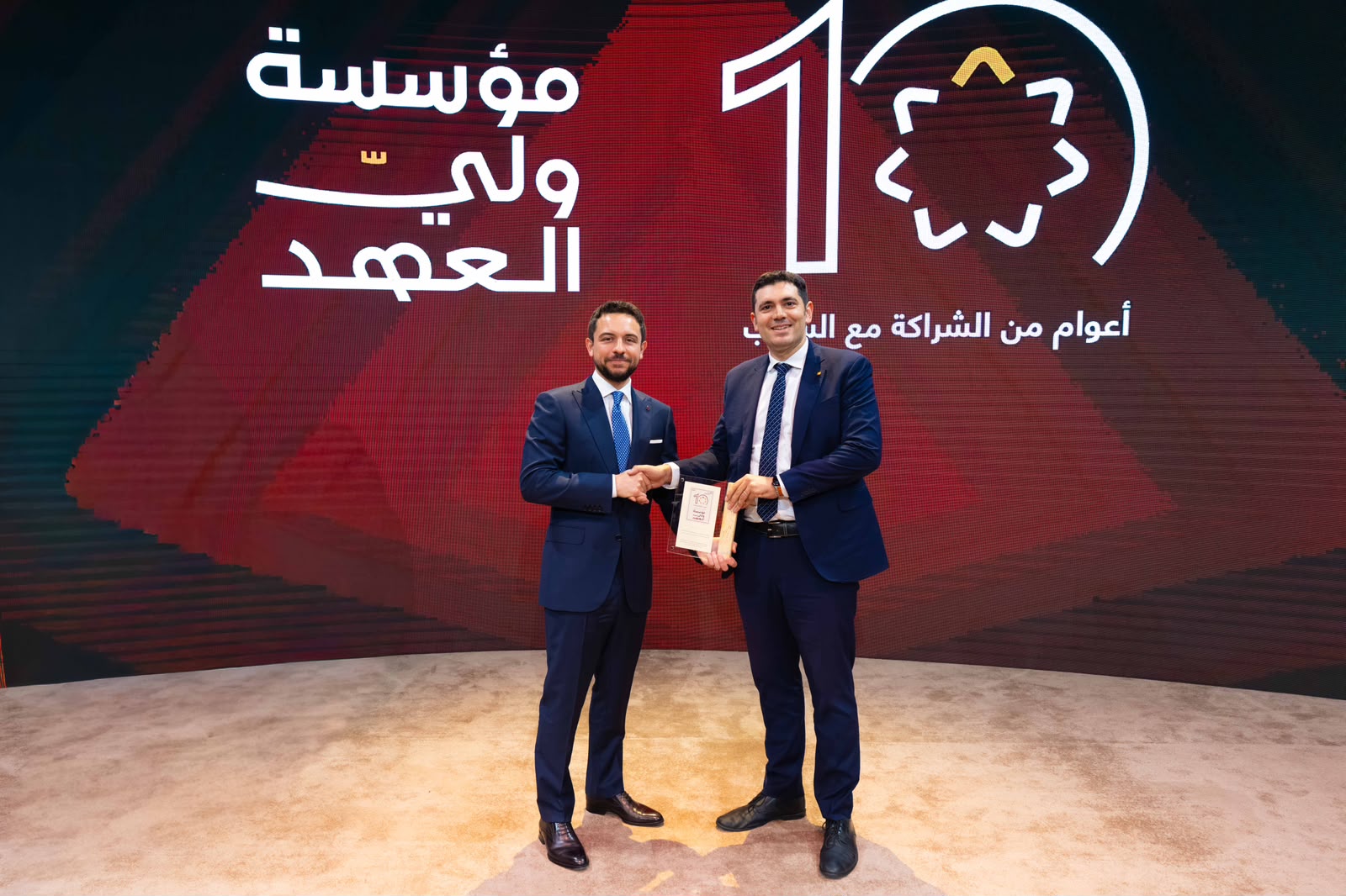 ولي العهد يكرم أورنج الأردن