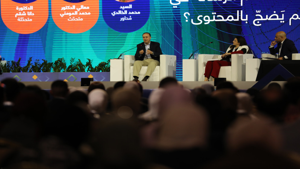 المومني: أدوات الاتصال الرقمي ليست بديلاً عن الإعلام ودوره كسلطة رابعة