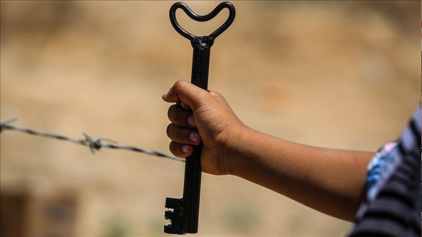 مفتاح بلا منزل ..  عمدة نيويورك يستذكر النكبة بشهادة مؤثرة لناجية فلسطينية