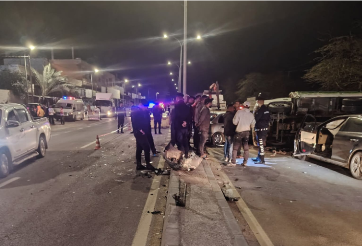 11 إصابة بحادث تصادم في ديرعلا