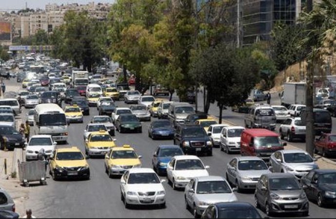 السير تكشف سبب أزمة مرورية قرب إشارة الصوامع 