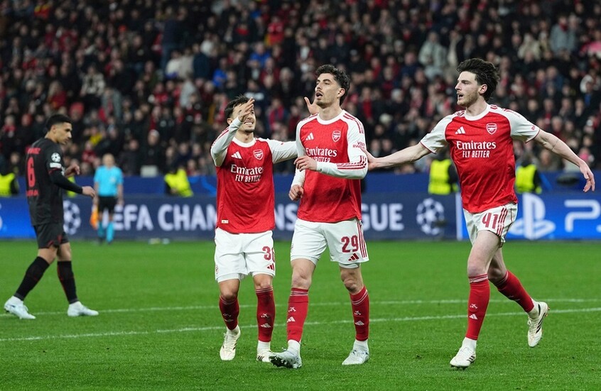  أرسنال ينجو من الهزيمة أمام ألمانيا في الوقت القاتل