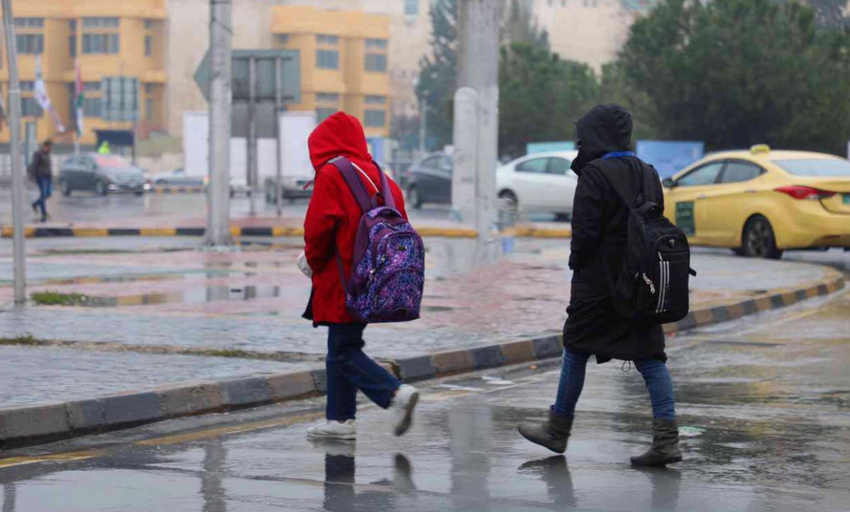 تعليق دوام المدارس  يطال الزرقاء  ..  تفاصيل