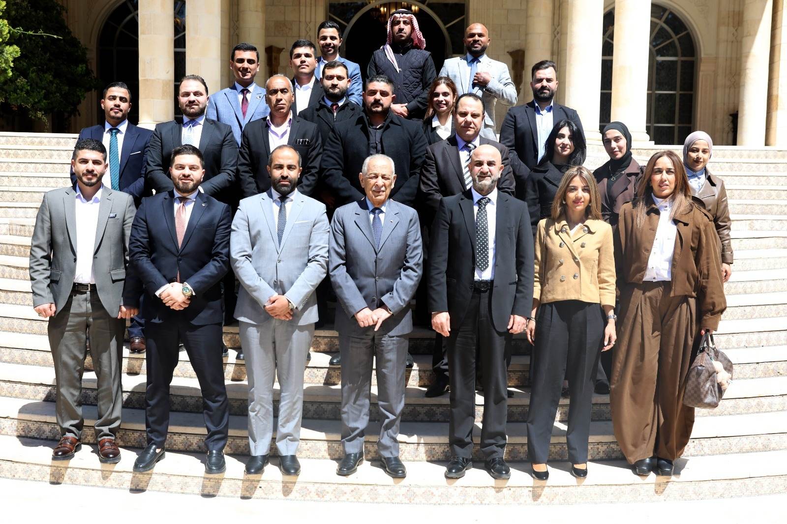 رئيس الديوان الملكي يلتقي مبادرة القدس في عيون الهاشميين