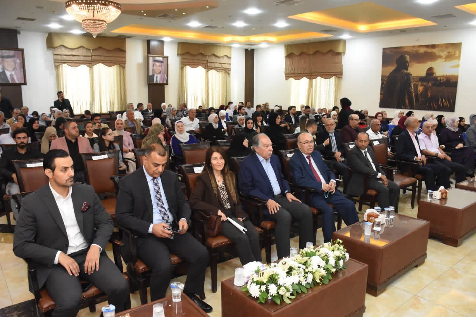 جمعية صلاح الدين الأيوبي تحتفي بتخريج 87 طالبا وطالبة في عمان ..  صور 