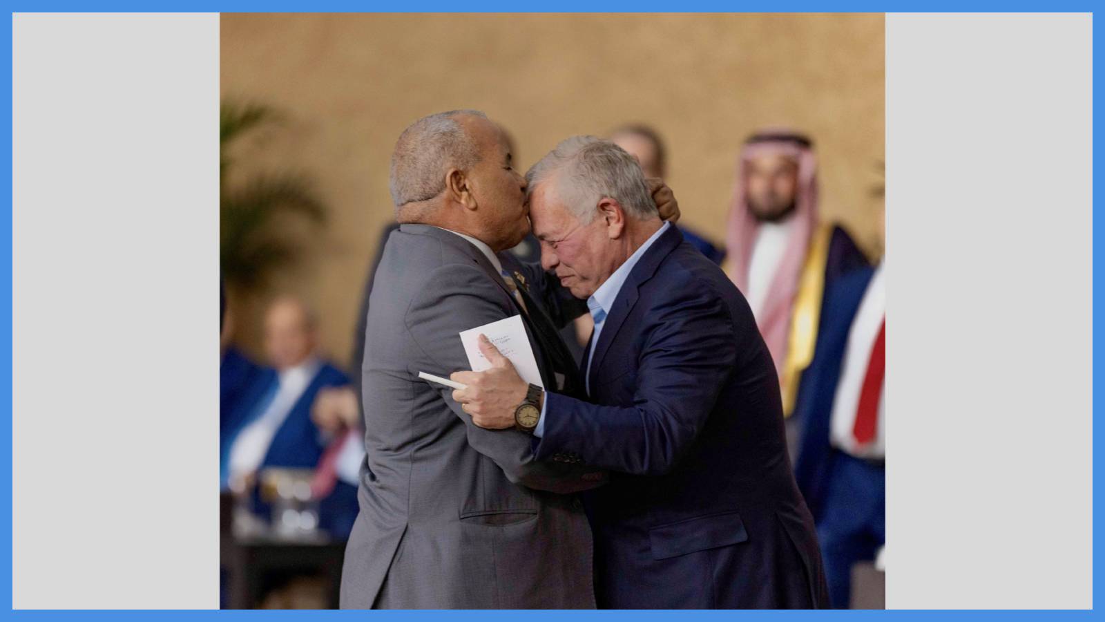 الملك يلتقي وجهاء وممثلين عن أبناء وبنات الكرك