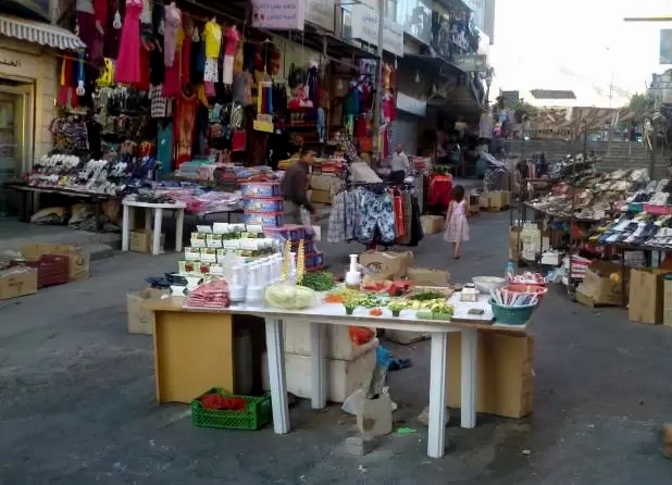 إربد : تفاقم ظاهرة حجز الأرصفة والمواقف 