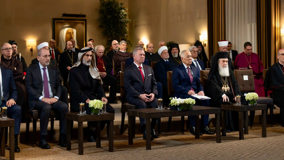 الملك يهنئ المسيحيين في الأردن وفلسطين والعالم بالأعياد المجيدة