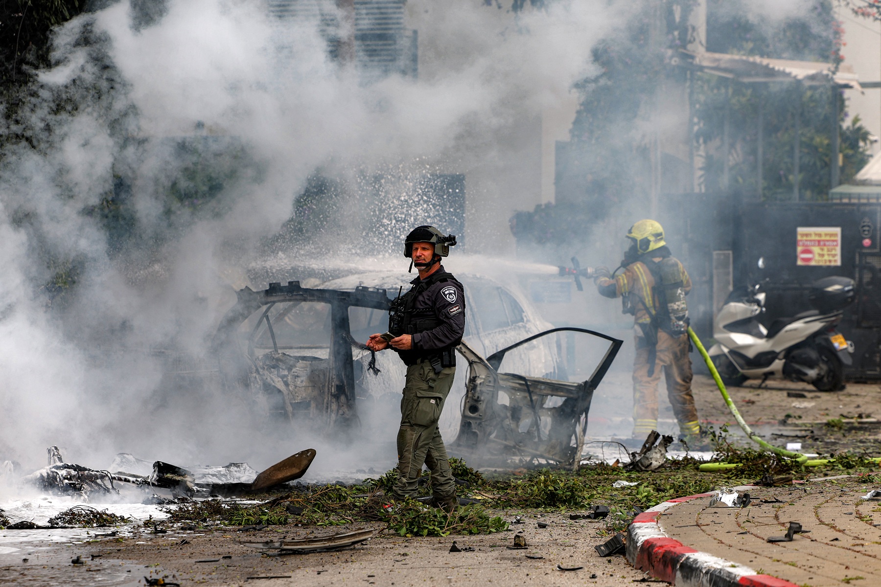 قتيل في الجليل وشظايا تتساقط ..  تطورات اليوم 23 من الحرب