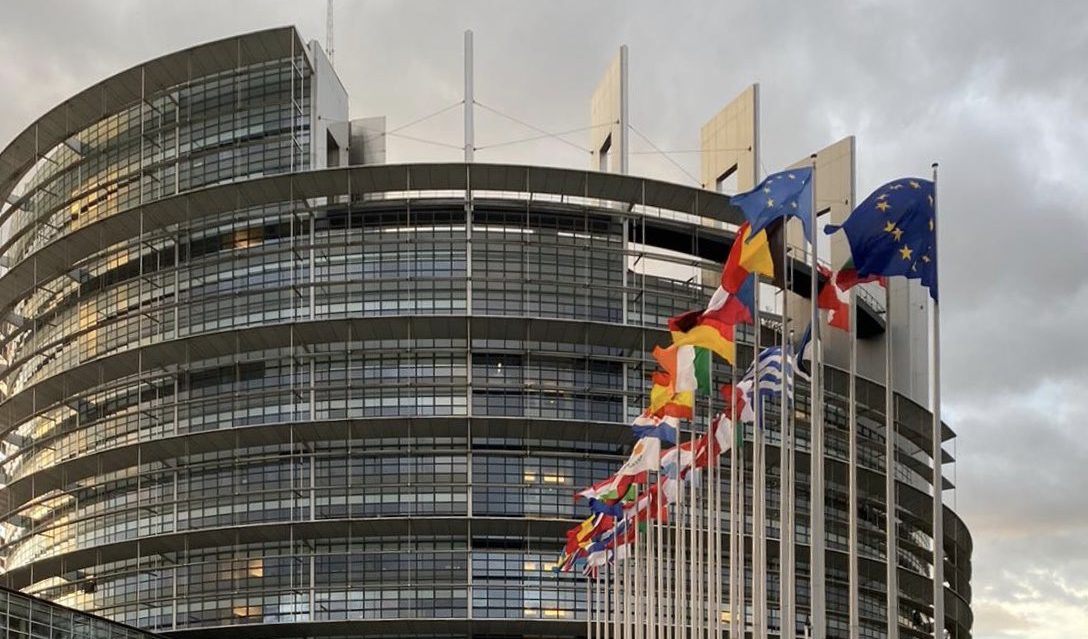 البرلمان الأوروبي يدعو الدول الأعضاء للاعتراف بدولة فلسطين