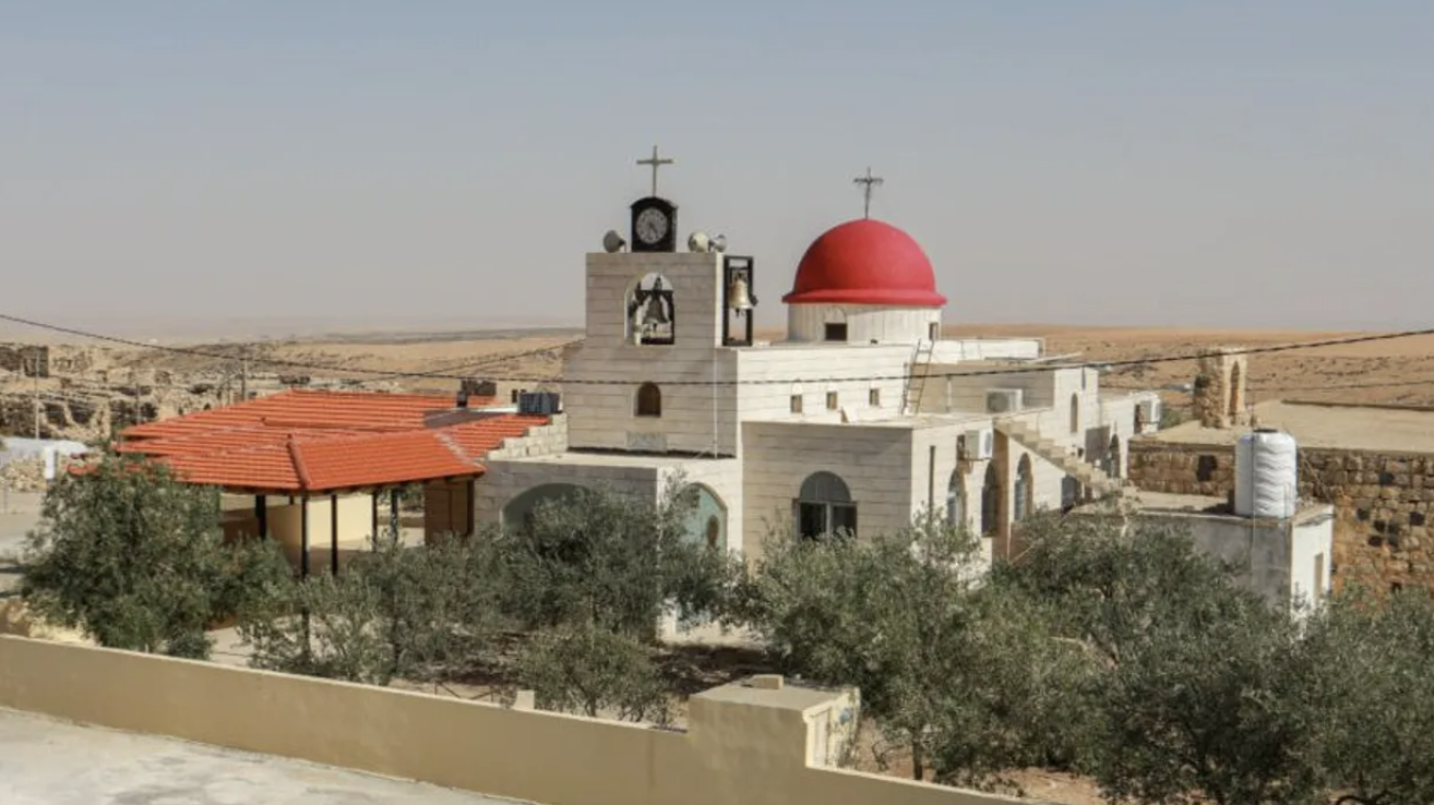 "ديوان أبناء الكرك" يدين الاعتداء الإرهابي على كنيسة حمود